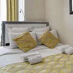 Korner Montmartre Hotel