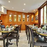 Korner Montmartre Hotel