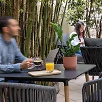 Korner Montmartre Hotel