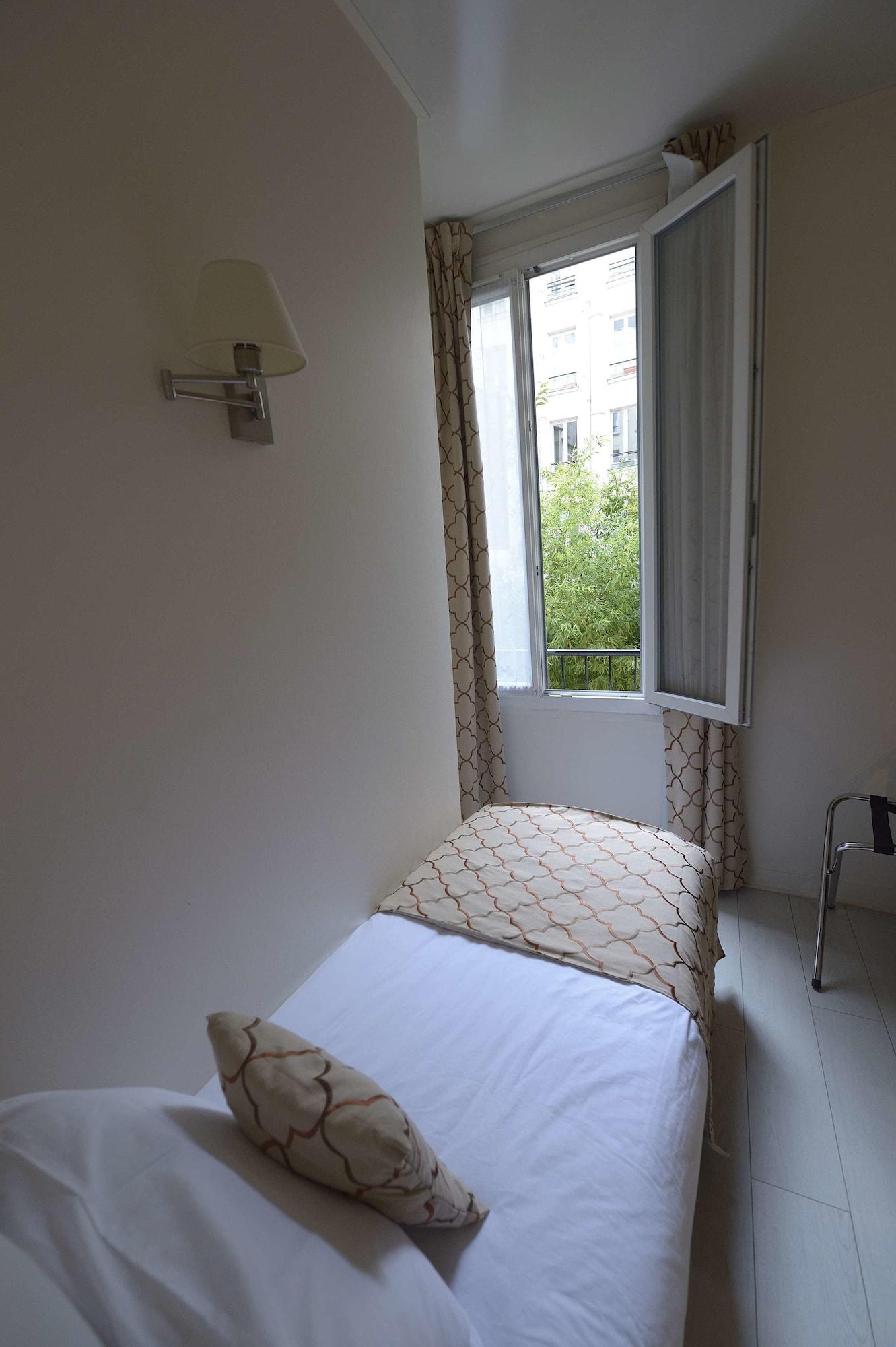 Korner Montmartre 3* Parigi