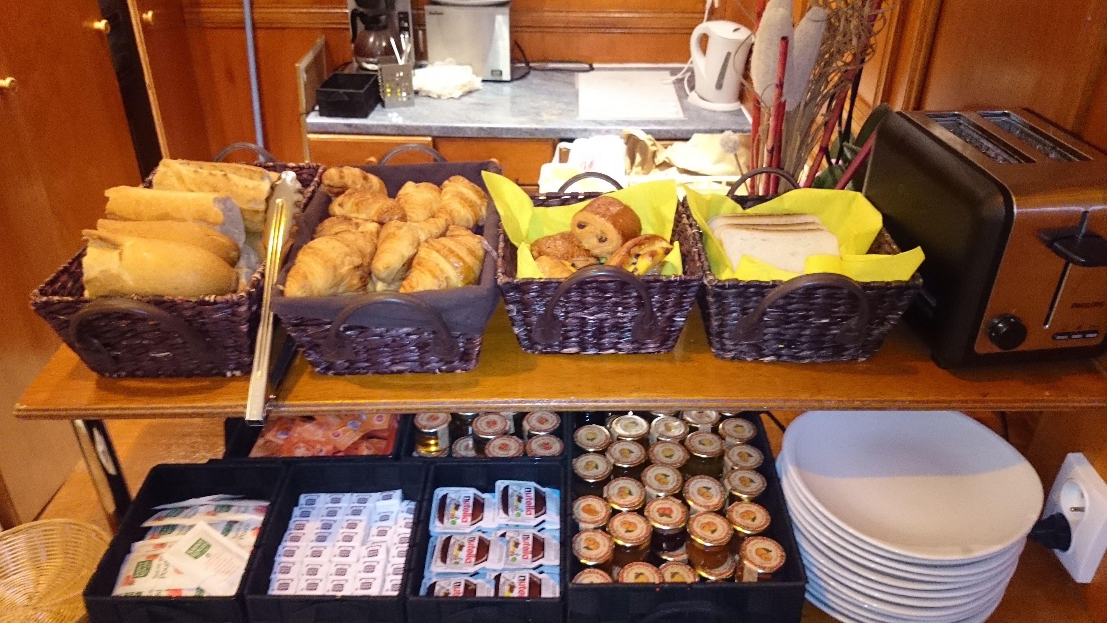 Korner Montmartre Hotel 3*