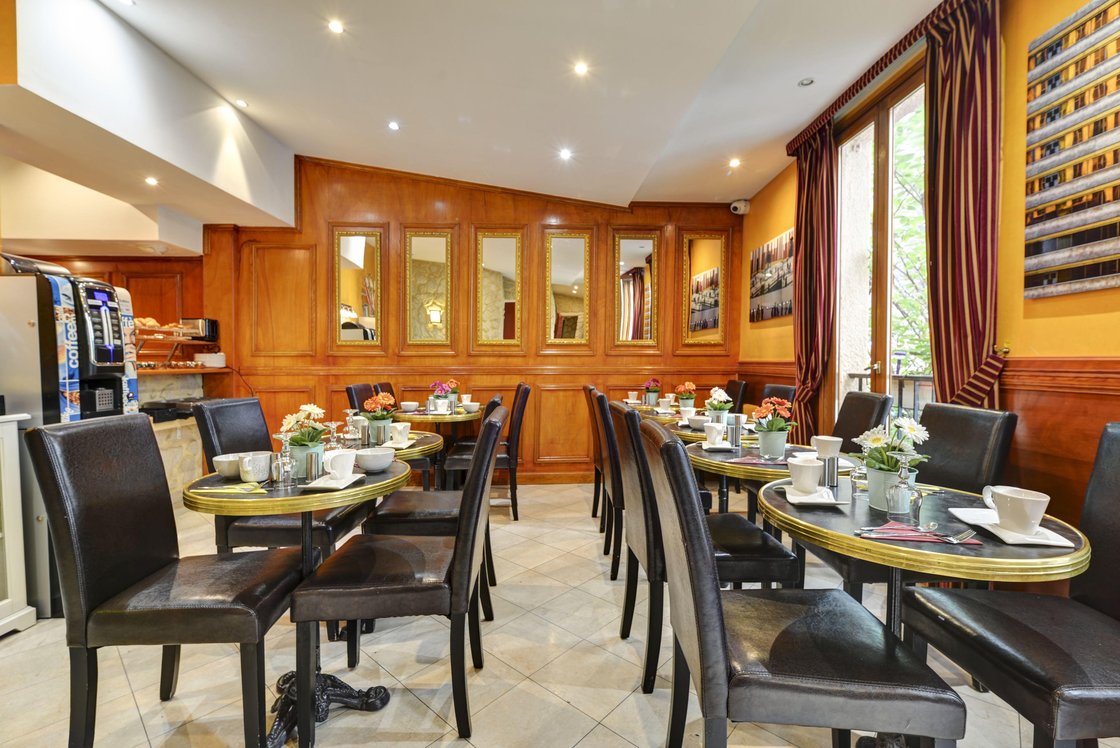 Korner Montmartre Hotel