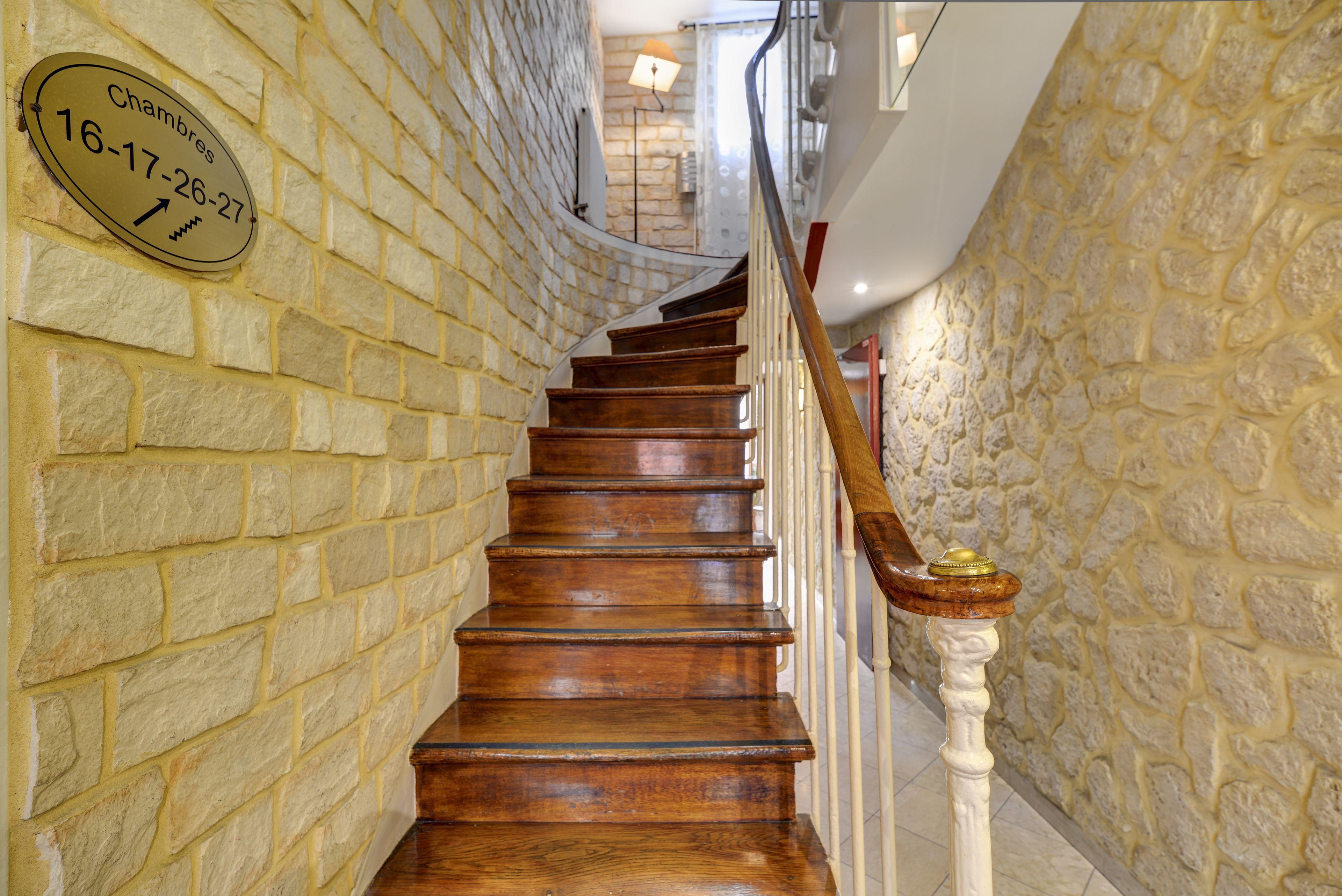 Korner Montmartre Hotel